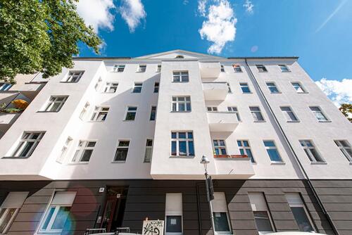 Foto - Für die ganze Familie: Vermiete 5-Zimmer-Altbauwohnung mit Balkon auf 129m² - PROVISIONSFREI