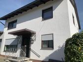 Foto - Haus mit Einliegerwohnung & ca. 150 m² Garage zu vermieten