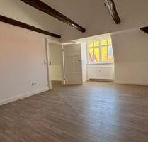 Helle 2-Zimmer-Dachgeschosswohnung am Melsunger Marktplatz - Melsungen