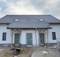 Erstbezug! Moderne Doppelhaushälfte mit Fußbodenheizung und Ruhe. EEK A+ - Kaltenkirchen