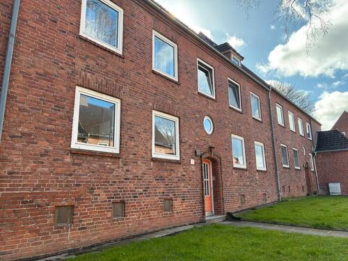 Foto - Gemütliche Dachgeschosswohnung mit Wannenbad