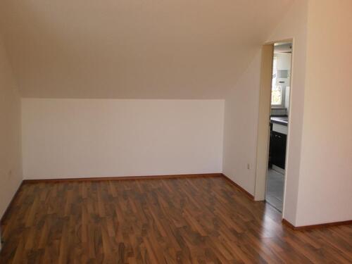Foto - 1 Zimmer Dachgeschoßwohnung zur Miete in Mengen