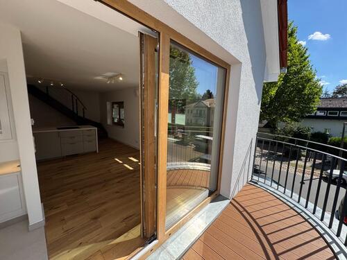 Foto - Erstbezug, Maisonette-Wohnung mit Balkon, EBK, FBH, A+