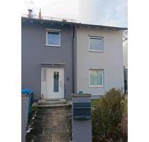 Haus mit Garten nah am Stadtpark - Fürth Bislohe