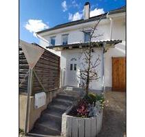 Charmantes Einfamilienhaus mit guter Anbindung und viel Potenzial - Herrenberg