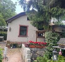 Kleines Haus mit großen Grundstück in Berlin Bohnsdorf