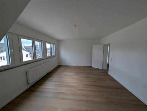 Foto - 5 Zimmer Dachgeschoßwohnung zur Miete in Bergheim