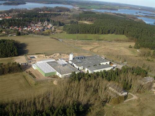 Foto - 5 Produktions- und Industriehallen, Büro- und Nebengebäude auf ca. 32.000,00 m² Grundstück