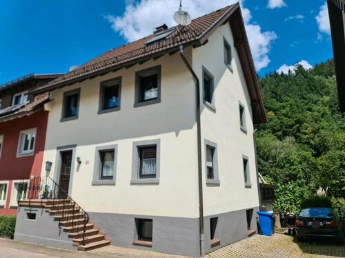 Foto - Schön renoviertes und gepflegtes Einfamilienhaus Doppelhaushälfte