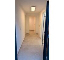 Moderne Einliegerwohnung 73 m² mit Garten & Stellplatz - Dettingen unter Teck