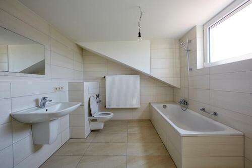 Foto - Schöne, neu renovierte DG-Wohnung in Saal