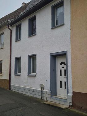 Foto - Reihenhaus zu Verkaufen - 50.000,00&nbsp;EUR Kaufpreis, ca.&nbsp; 120,00&nbsp;m&sup2;