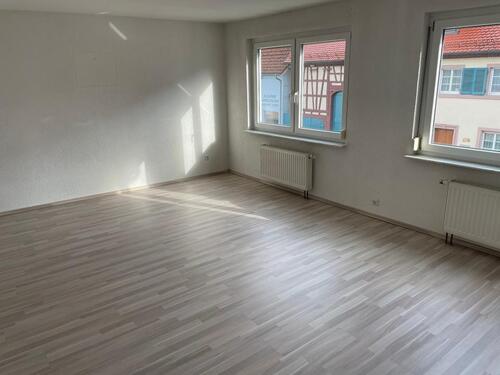 Foto - Einfamlilienhaus mit Garage und Einliegerwohnung