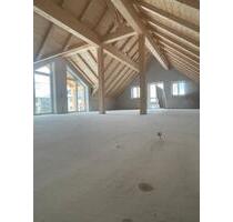 Moderne Neubau-Dachgeschosswohnung mit Balkon in zentraler Lage - Bad Tölz