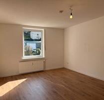 58762 Evingsen – Sonnige 4-Zi. Whg – Badewanne – Garage - Altena