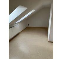 Biete schöne 2 Zimmer Wohnung - 570,00&nbsp;EUR Kaltmiete, ca.&nbsp; 63,00&nbsp;m&sup2; in Pyrbaum (PLZ: 90602)