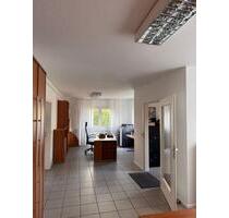 BüroWerkstatt zu vermieten - 790,00&nbsp;EUR Kaltmiete, ca.&nbsp; 88,00&nbsp;m&sup2; in Laudenbach (PLZ: 69514)