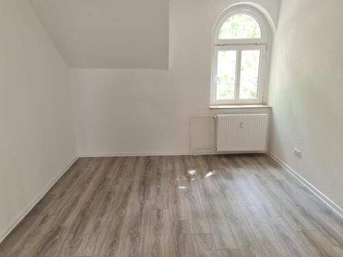 Foto - Renovierte 3-Zimmer-Wohnung im Dachgeschoss zu vermieten!