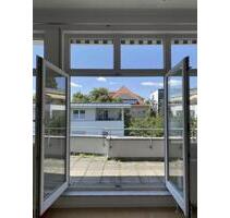 Penthouse mit riesiger Dachterrasse, TG & Top Lage - Nürtingen