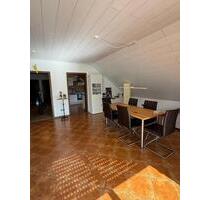 3-Zimmer DG-Wohnung - 850,00&nbsp;EUR Kaltmiete, ca.&nbsp; 90,00&nbsp;m&sup2; in Appenweier (PLZ: 77767)