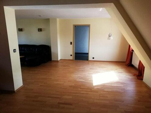 Foto - Drei Zimmer Wohnung 2 OG. DG. - 930,00&nbsp;EUR Kaltmiete, ca.&nbsp; 110,00&nbsp;m&sup2;