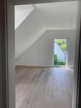 Foto - 5 Zimmer Doppelhaushälfte in München