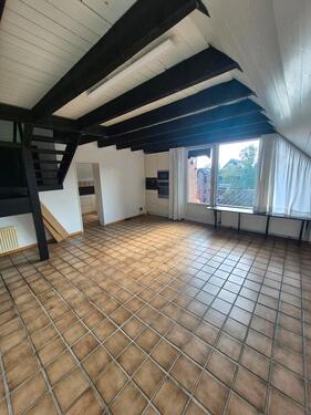 Foto - Bezugsfreie 2 Raum Wohnung mit grosser Empore in ruhiger Lage