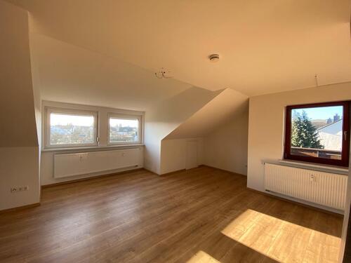 Foto - Helle 4 ZKB Wohnung 89m2, offener Wohn-Küchenbereich & Balkon