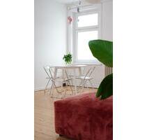 Kreative Büro Office Arbeitsplatz Hamburg Schanze frei