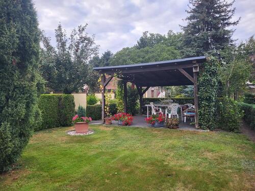 Foto - Gepflegtes Grundstück mit Haus in top Lage