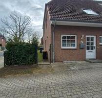 Gepflegtes Endreihenhaus mit eingezäuntem Garten und Carpot - Uetersen