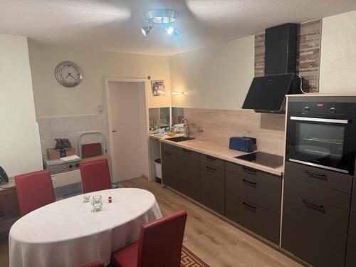 Foto - Erdgeschoss 2 Zimmer Wohnung Bad,Küche,+ Möbliert 53 m2