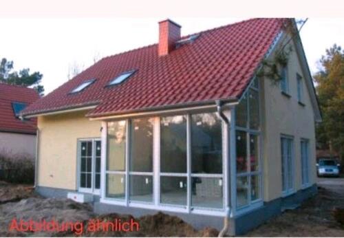 Foto - Garage, Haus , Grundstück mit Nebengebäude