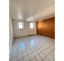 Wohnung in Aldenhoven: frisch gestrichen & zentral!