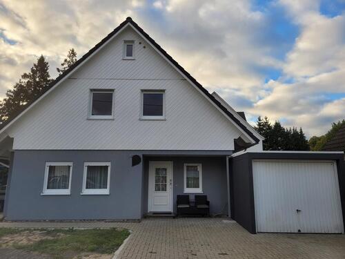 Foto - Einfamilienhaus mit Garage zu vermieten