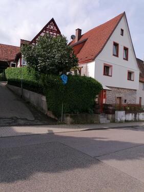 Foto - zwei zimmer 1OG ,küche , Bad - 650,00&nbsp;EUR Kaltmiete, ca.&nbsp; 57,00&nbsp;m&sup2;