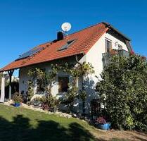 Einfamilienhaus - 1.000,00&nbsp;EUR Kaltmiete, ca.&nbsp; 120,00&nbsp;m&sup2; in Velburg (PLZ: 92355)