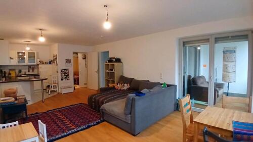 Foto - Ruhige 1,5-Zimmer-Wohnung mit Balkon, möbliert, TG-Stellplatz