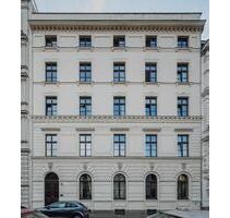Ruhig und zentral: 1,5 Zimmer, Parkett und Möbel - Leipzig Mitte