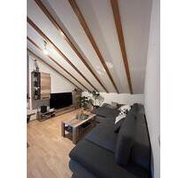 Gemütliche 2,5-Zimmer-Dachgeschosswohnung in Kirchweidach
