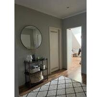 Helle Dachgeschosswohnung mitten in der Bochumer Innenstadt