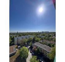 *** 12.OG - München & Alpenkette im Blick:3-Zi.-Whg. m. Potential