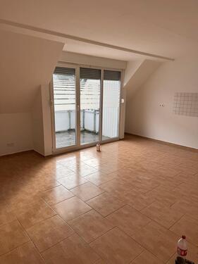 Foto - Schöne Renovierte DG Wohnung 75 qm