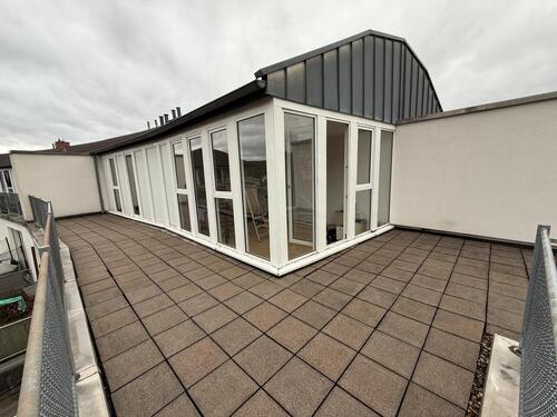 Foto - Penthouse-Feeling in Mosbach – Dachterrasse, Aufzug & Tiefgarage