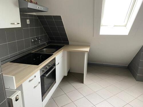 Foto - 2-Zi.-Dachgeschosswohnung mit Stellplatz & Gartenmitbenutzung