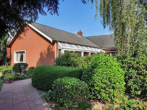 Foto - Einfamilienhaus Bungalow in Varel-Obenstrohe