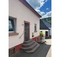 Haus zum Vermieten - 1.250,00&nbsp;EUR Kaltmiete, ca.&nbsp; 100,00&nbsp;m&sup2; in Eichenbühl (PLZ: 63928)