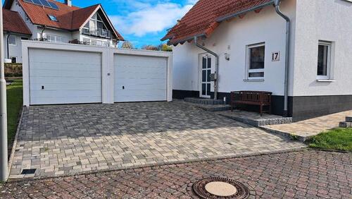 Foto - KFW Einfamilienhaus mit Doppelgarage