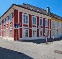 Lichtdurchflutete, denkmalgeschützte 4-Zimmer Wohnung in Landshut - Kumhausen
