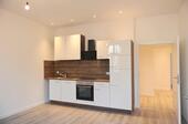 Foto - Liebevoll 2025 sanierte kleine 3-Zimmer-Erdgeschoss-Wohnung mit EBK